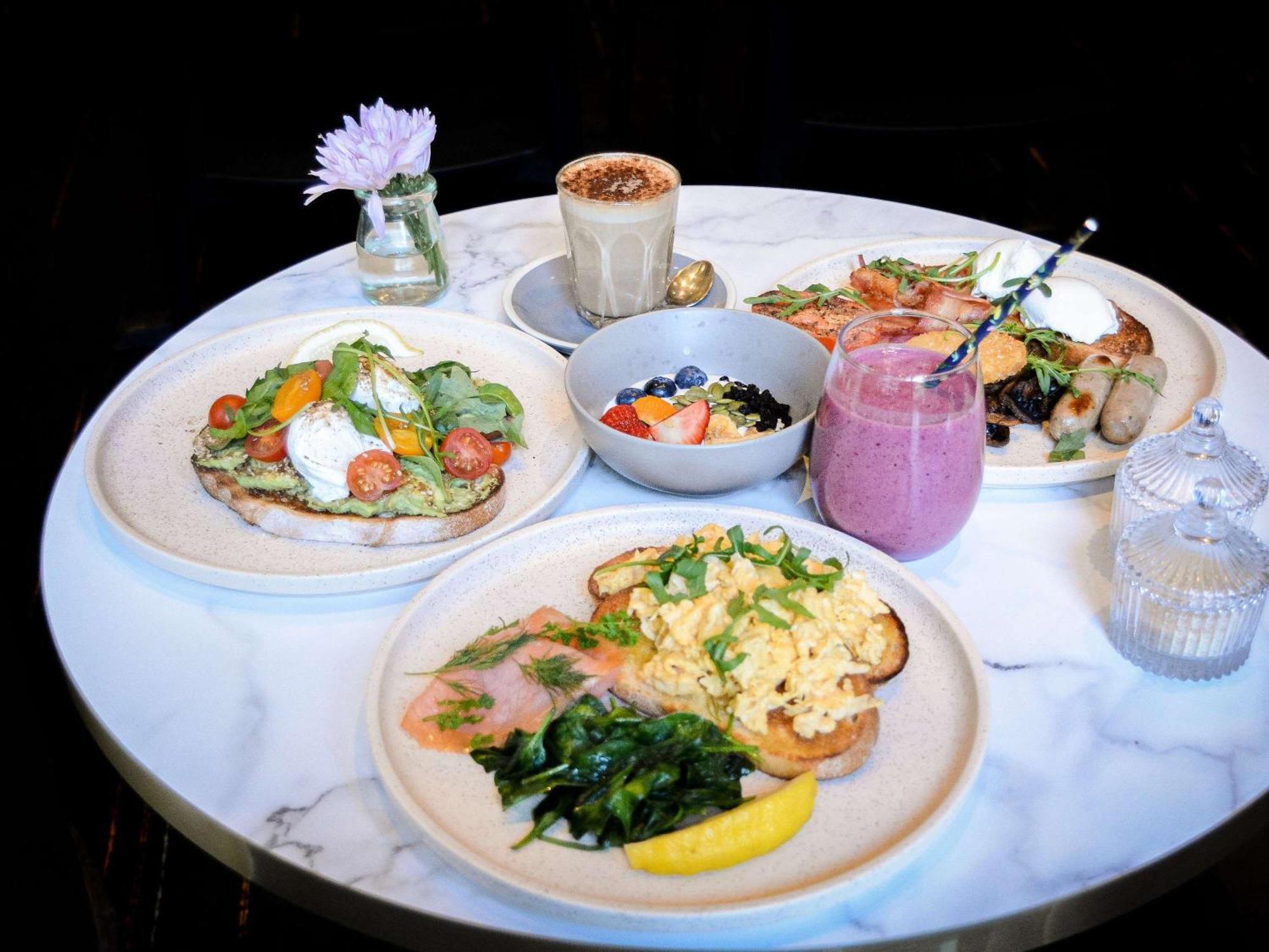 The Como Μελβούρνη Εξωτερικό φωτογραφία Breakfast at the restaurant